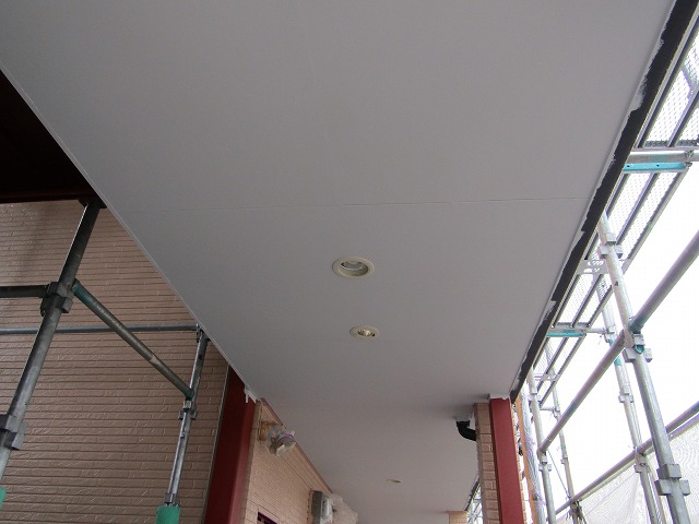 開放廊下天井塗装